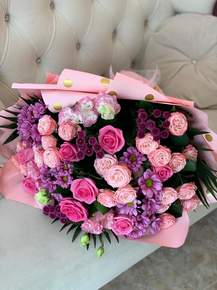 Букет цветов из: Хризантемы, Розы и Лизиантусы в Воровсколесской