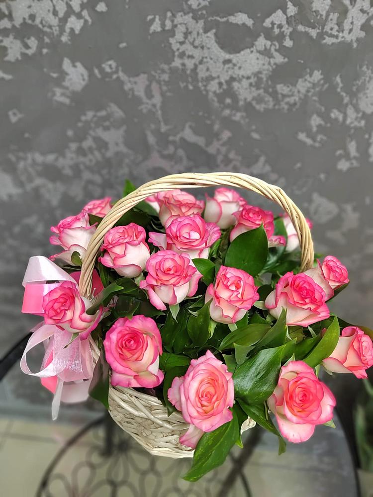Цветочная композиция из Розы в корзине в Воровсколесской