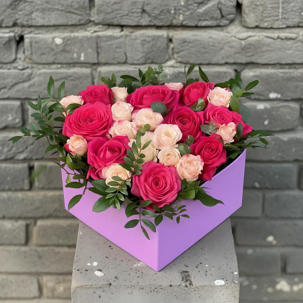 Цветочная композиция из Розы в коробке в Воровсколесской