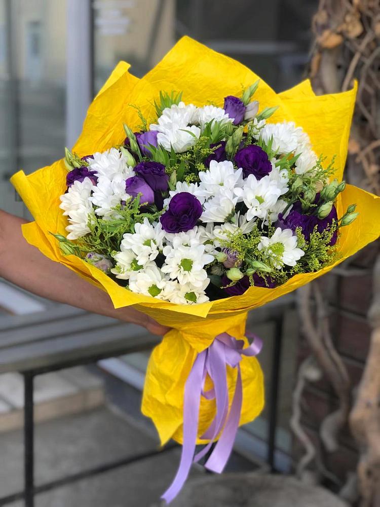 Букет цветов из: Ирисы, Хризантемы и Ромашки в Воровсколесской