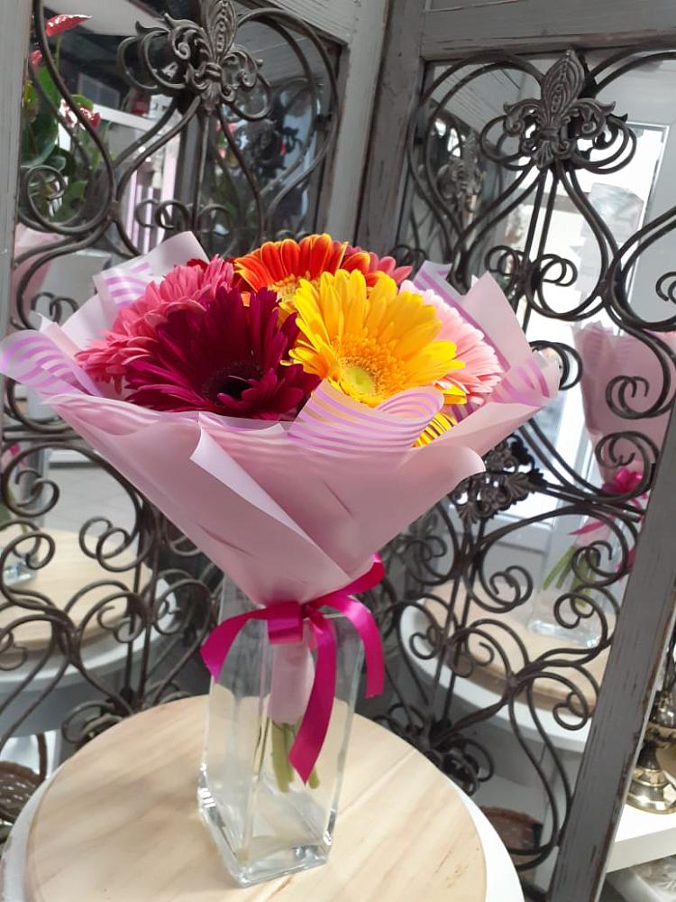 Букет цветов из: Герберы в Воровсколесской