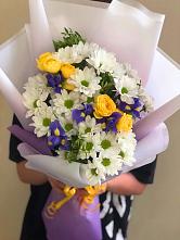 Букет цветов из:  Ирисы, Хризантемы и Розы #REPLACE_PRED# Воровсколесской