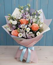 Букет цветов из:  Лизиантусы, Розы, Альстромерии и Гипсофила в Воровсколесской