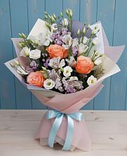 Букет цветов из:  Лизиантусы, Розы, Альстромерии и Гипсофила в Воровсколесской