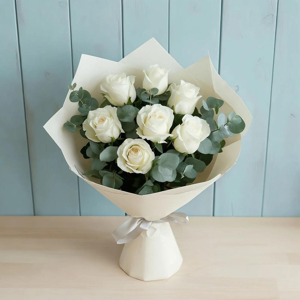 Букет Белые розы в Эвкалипте в Воровсколесской