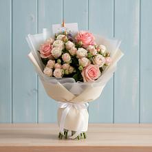 Букет цветов из:  Розы в Воровсколесской