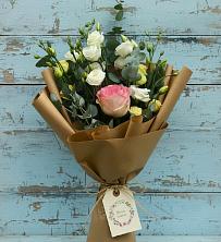 Букет цветов из:  Розы и Лизиантусы в Воровсколесской